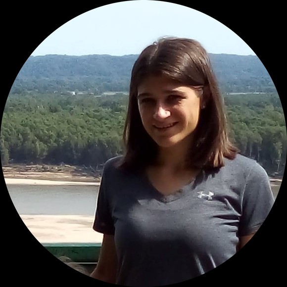 Meet your Posher, Maria - Picture 2 of 3